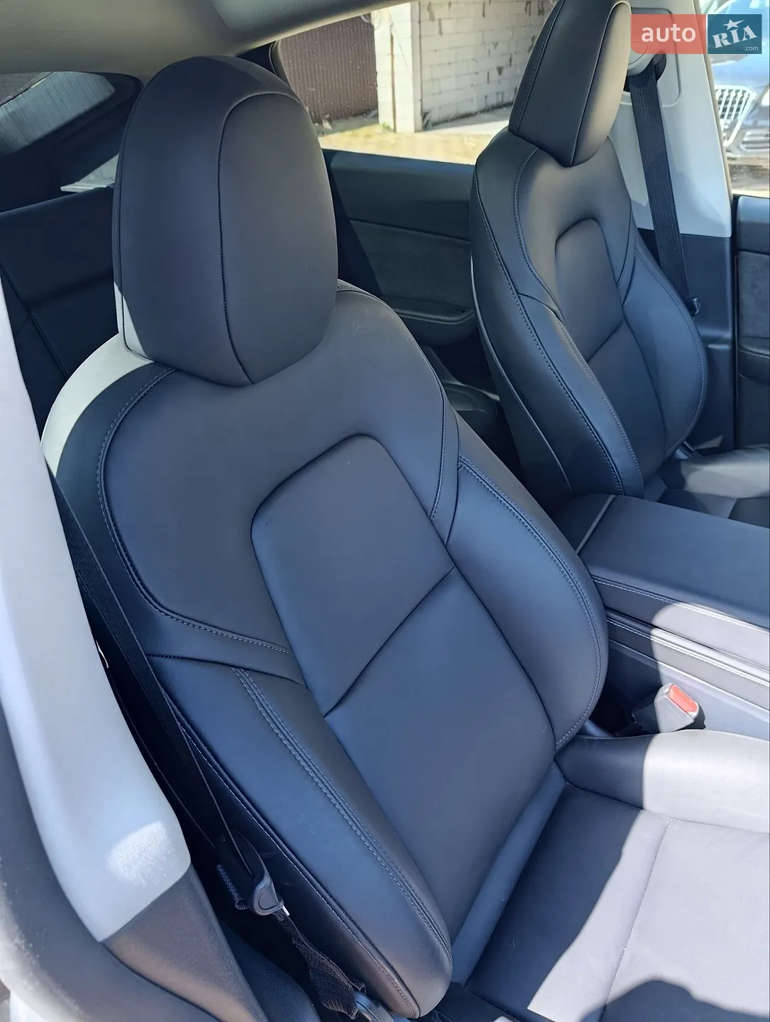 2025 Tesla Model Y - мініатюра 34