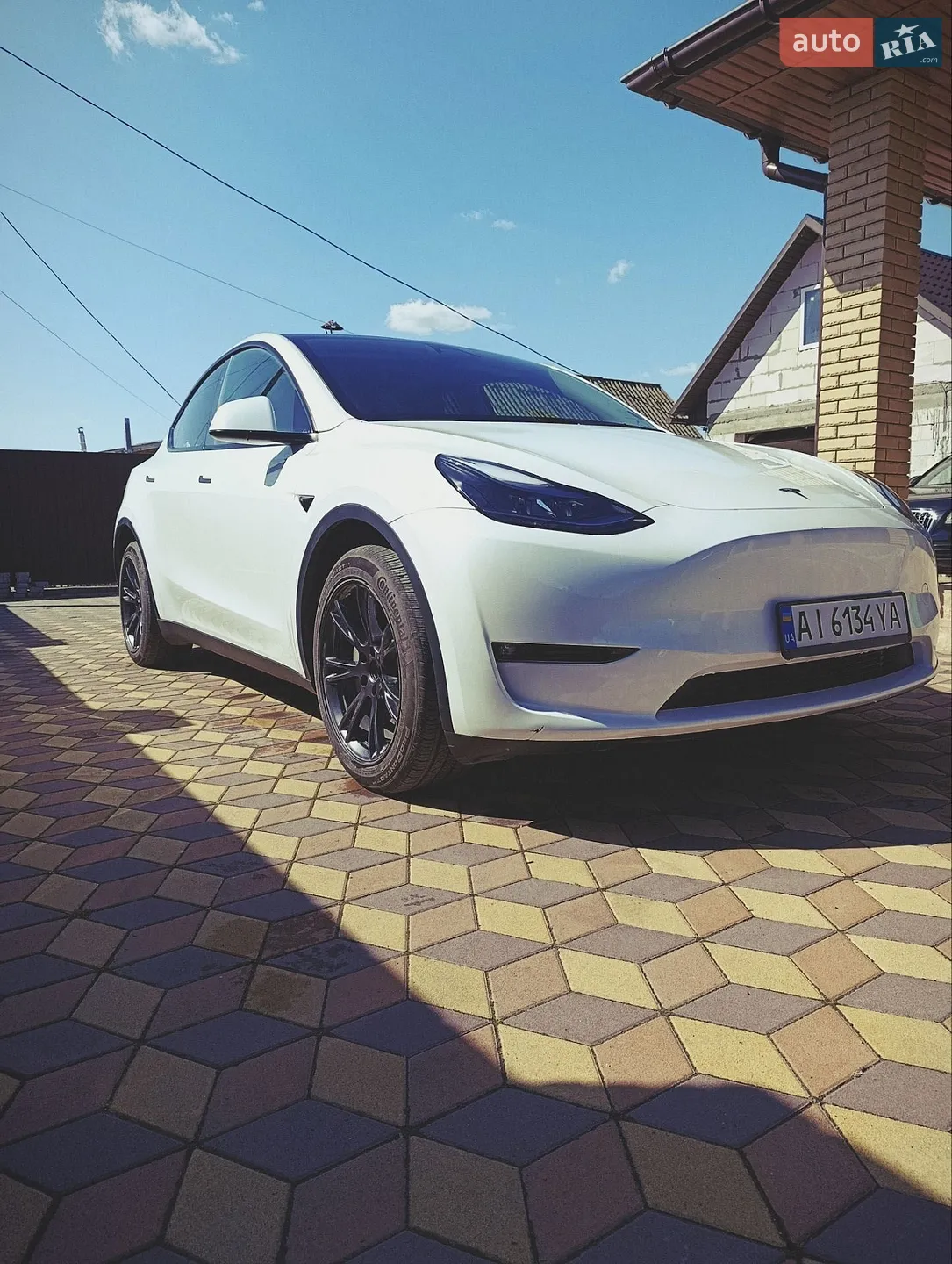 2025 Tesla Model Y - мініатюра 27