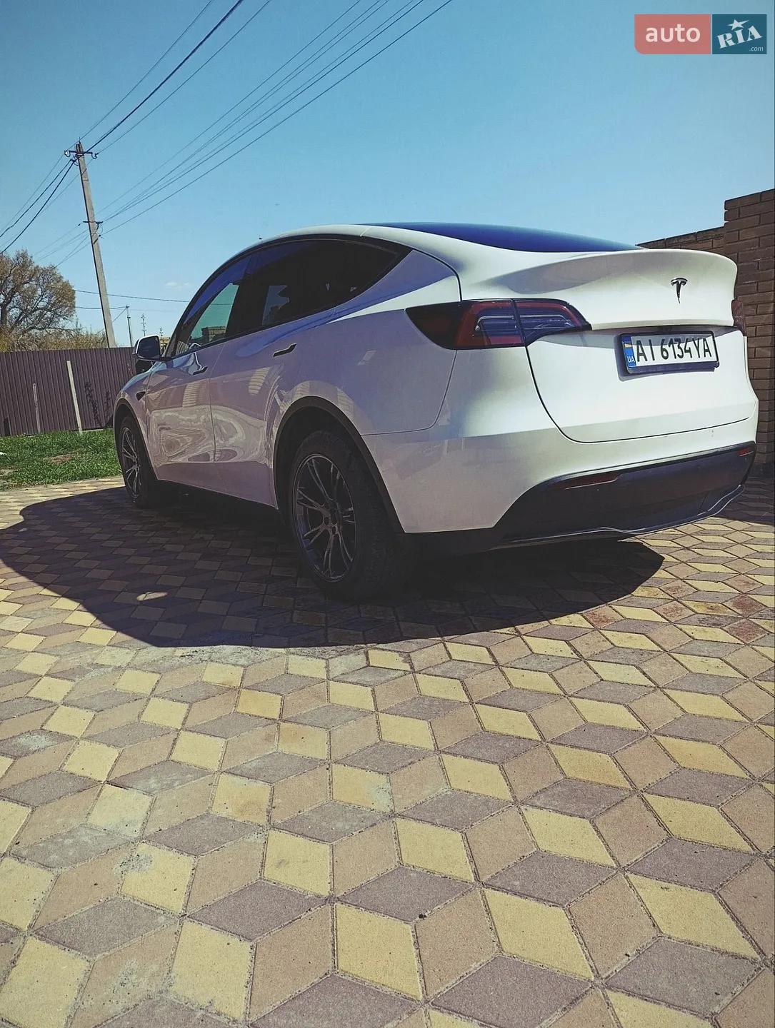 2025 Tesla Model Y - мініатюра 29