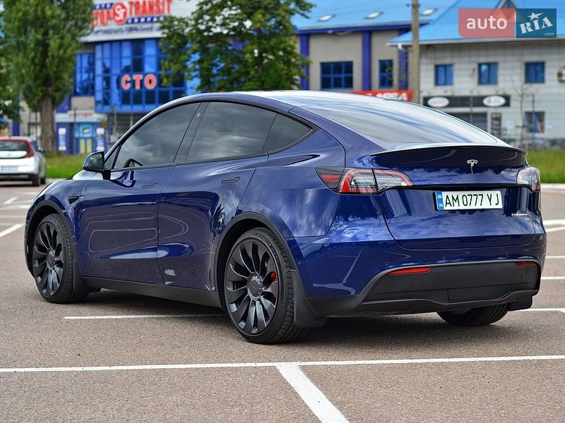 Позашляховик / Кросовер Tesla Model Y 2022 в Житомирі фото 2 Позашляховик / Кросовер Tesla Model Y 2022 в Житомирі