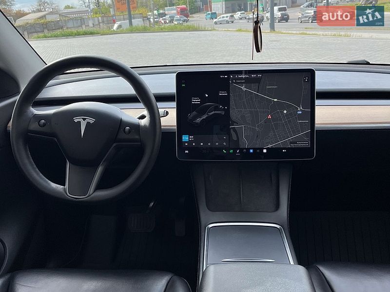 Внедорожник / Кроссовер Tesla Model Y 2021 в Днепре