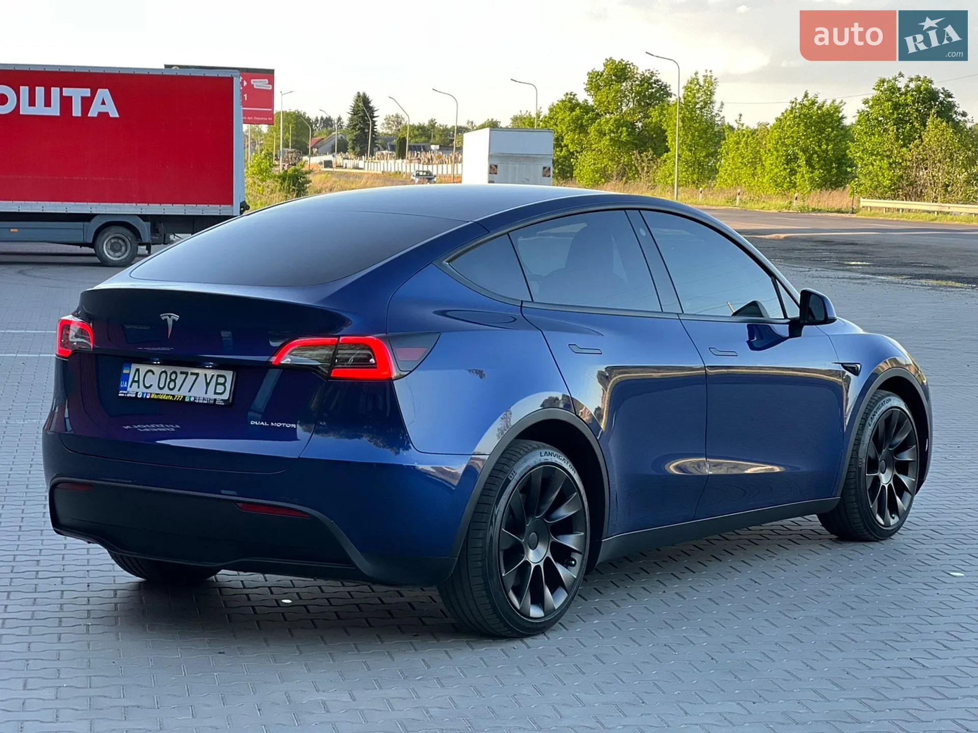 2023 Tesla Model Y - мініатюра 8