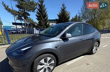 Внедорожник / Кроссовер Tesla Model Y 2023 в Киеве