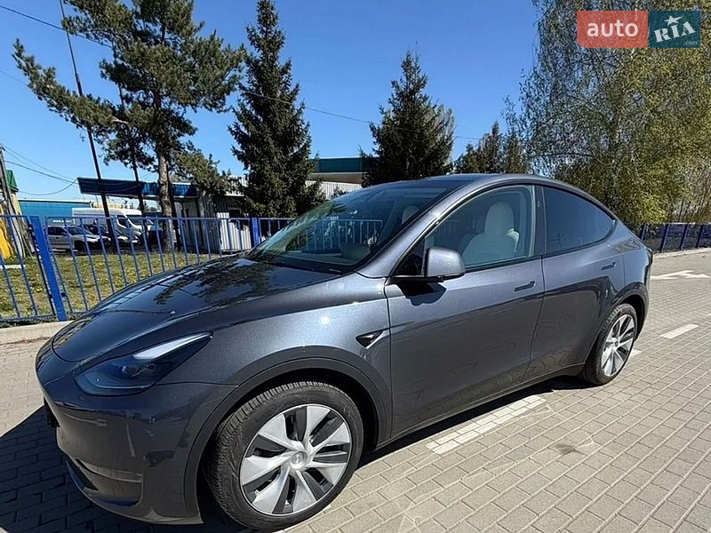 Внедорожник / Кроссовер Tesla Model Y 2023 в Киеве