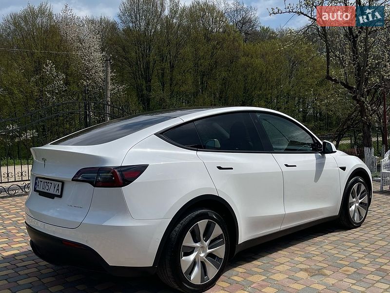 Позашляховик / Кросовер Tesla Model Y 2021 в Богородчанах