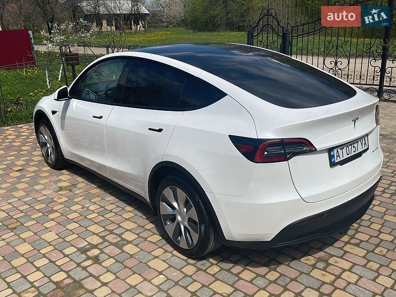 Позашляховик / Кросовер Tesla Model Y 2021 в Богородчанах