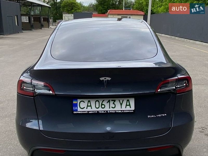 Позашляховик / Кросовер Tesla Model Y 2023 в Дніпрі