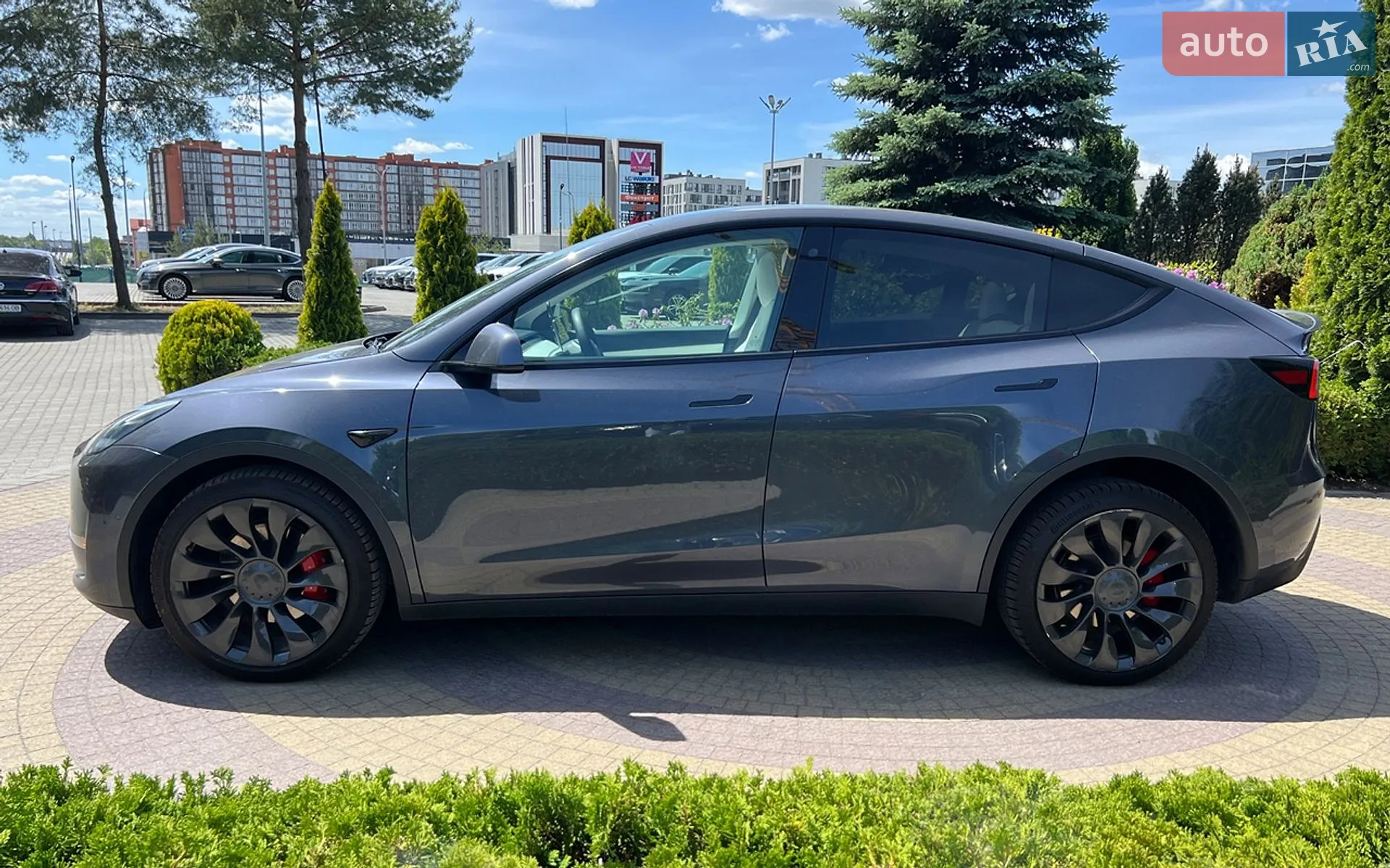2020 Tesla Model Y - мініатюра 4