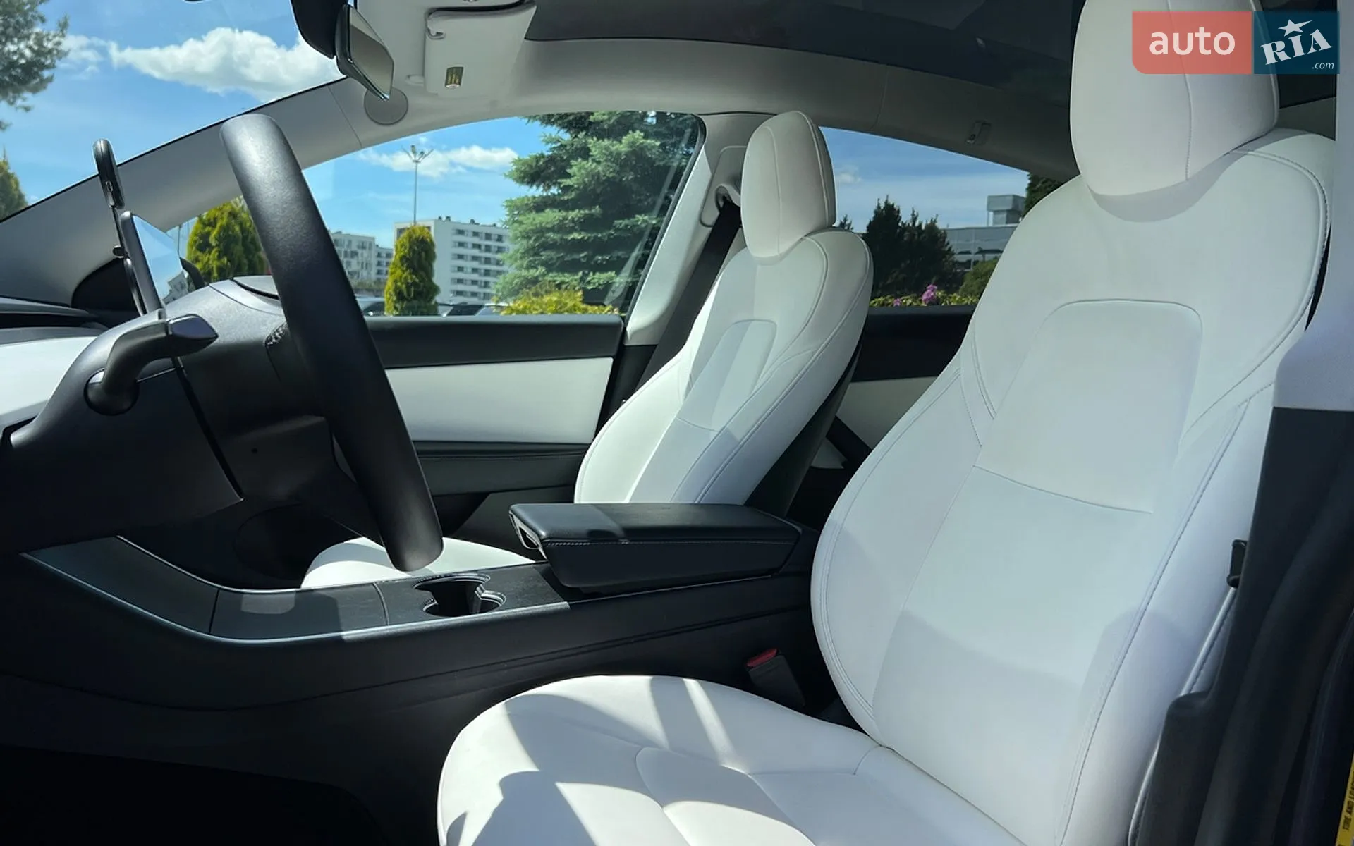 2020 Tesla Model Y - мініатюра 9