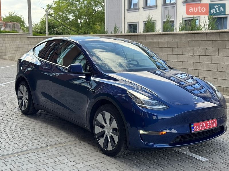 Внедорожник / Кроссовер Tesla Model Y 2021 в Ровно