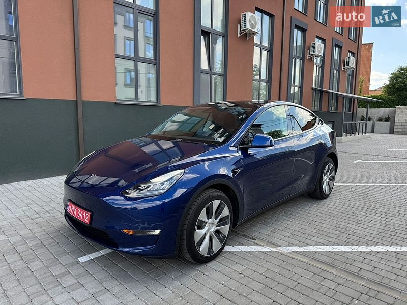 Внедорожник / Кроссовер Tesla Model Y 2021 в Ровно