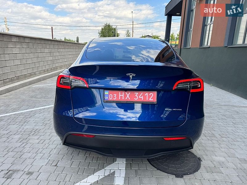 Внедорожник / Кроссовер Tesla Model Y 2021 в Ровно