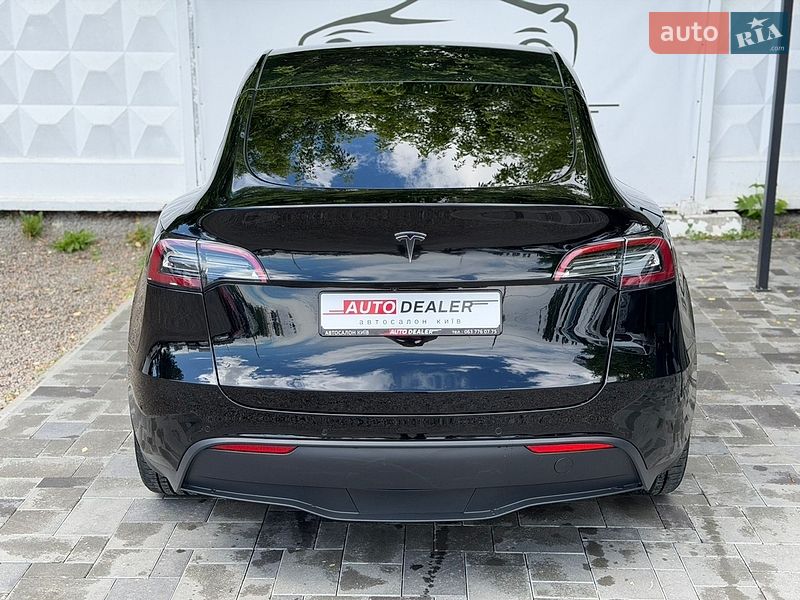 Внедорожник / Кроссовер Tesla Model Y 2021 в Киеве