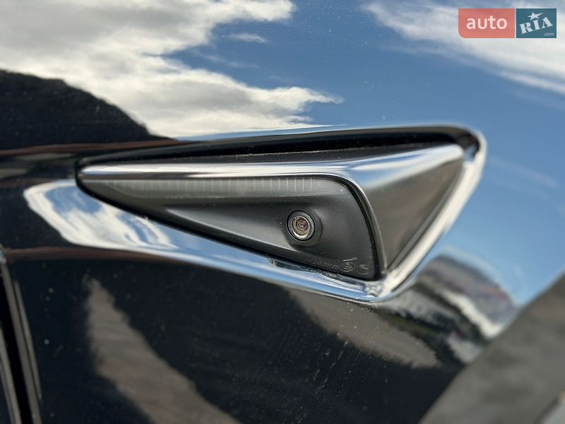 Внедорожник / Кроссовер Tesla Model Y 2021 в Киеве