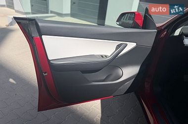 Позашляховик / Кросовер Tesla Model Y 2021 в Тернополі