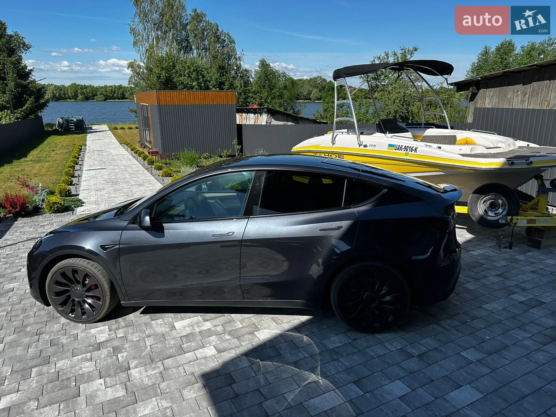 2024 Tesla Model Y - мініатюра 19