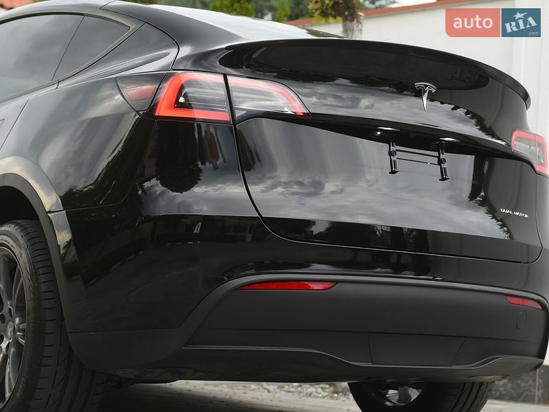 Внедорожник / Кроссовер Tesla Model Y 2023 в Одессе