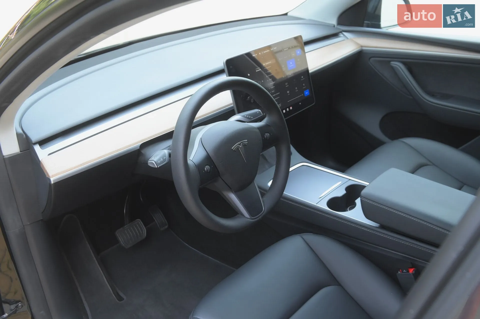 2023 Tesla Model Y - мініатюра 32