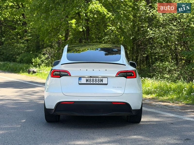 Внедорожник / Кроссовер Tesla Model Y 2021 в Львове