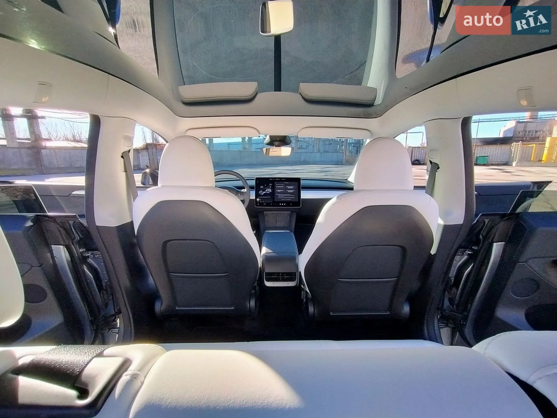 2024 Tesla Model Y - мініатюра 13