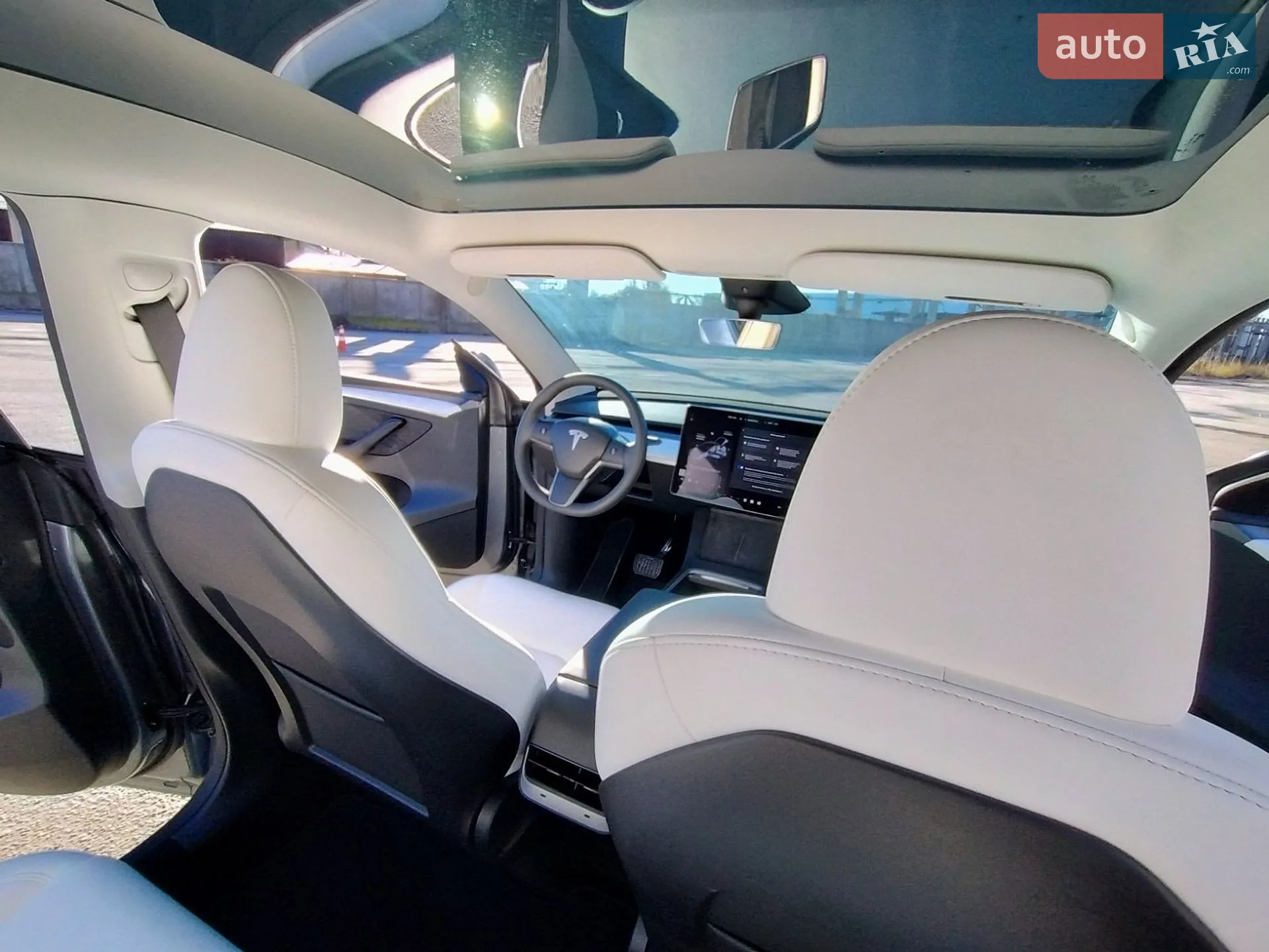 2024 Tesla Model Y - мініатюра 20