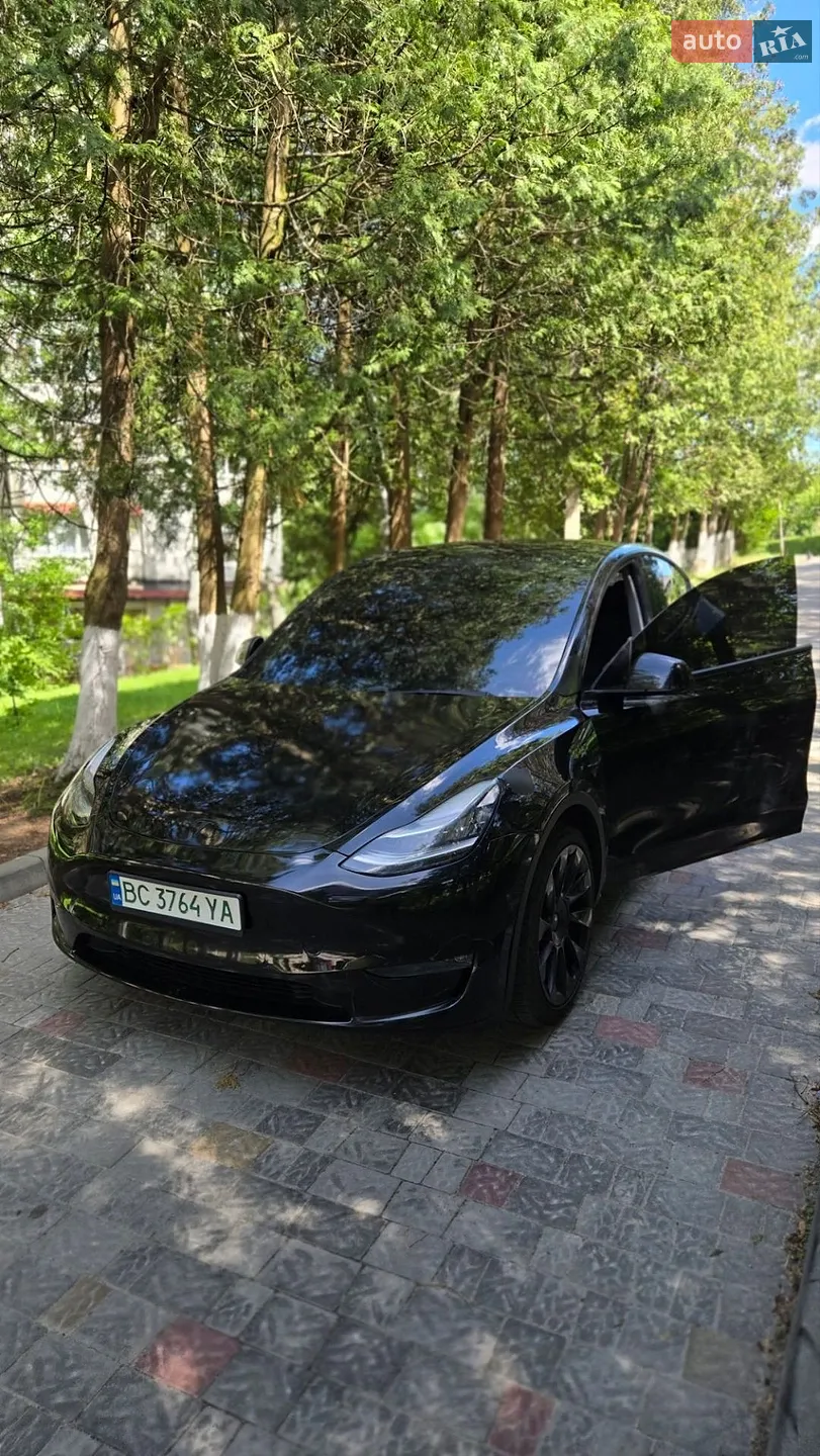 2020 Tesla Model Y - фото 1