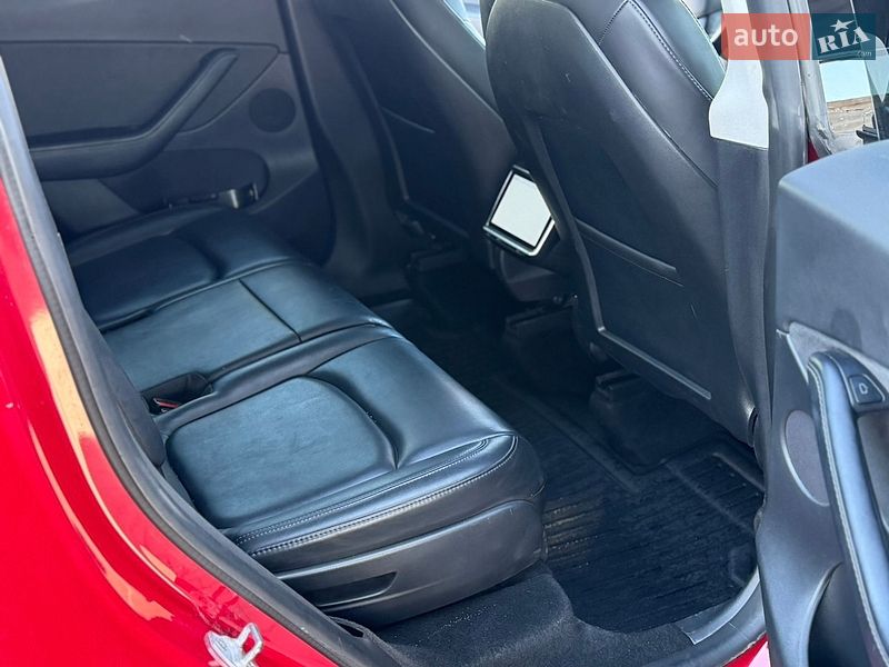 Позашляховик / Кросовер Tesla Model Y 2022 в Дубні