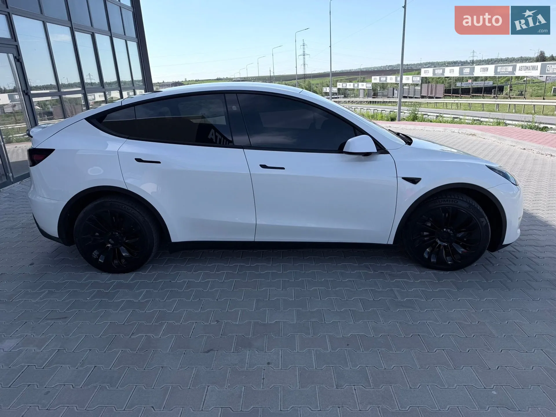 2023 Tesla Model Y - мініатюра 11