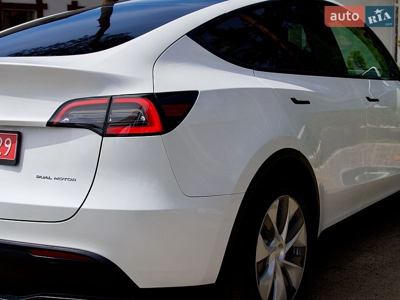 Позашляховик / Кросовер Tesla Model Y 2023 в Львові фото 38 Позашляховик / Кросовер Tesla Model Y 2023 в Львові