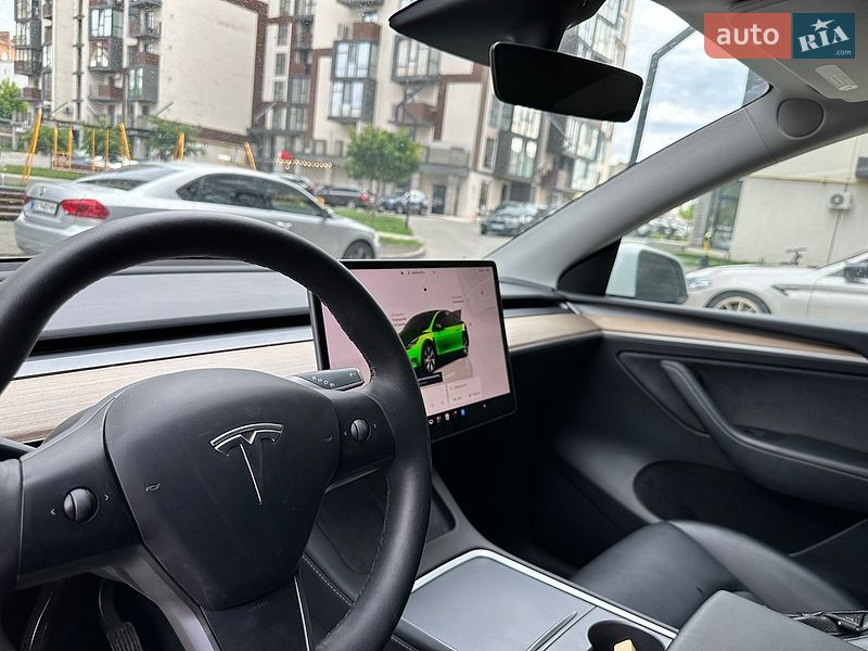 Внедорожник / Кроссовер Tesla Model Y 2023 в Хмельницком