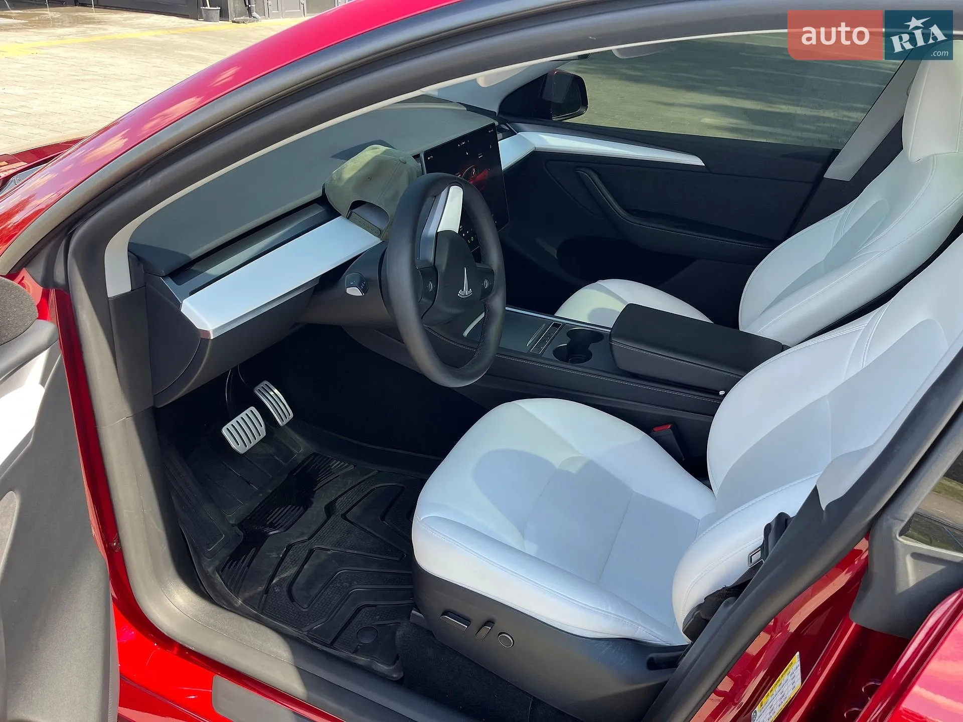 2024 Tesla Model Y - мініатюра 7