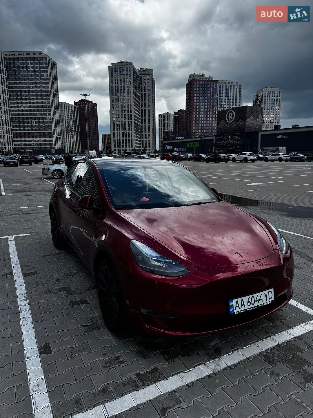 2024 Tesla Model Y - мініатюра 2