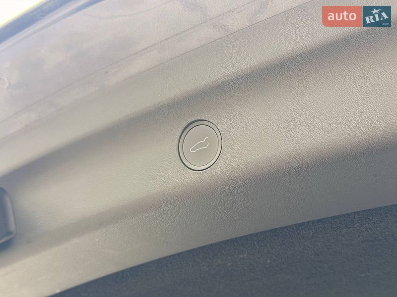Внедорожник / Кроссовер Tesla Model Y 2022 в Кривом Роге