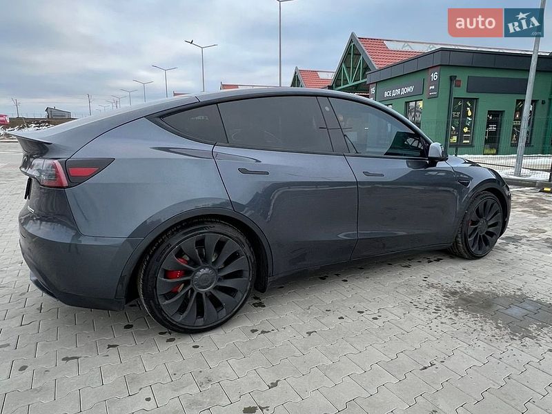 Позашляховик / Кросовер Tesla Model Y 2022 в Ірпені