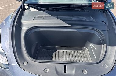 Позашляховик / Кросовер Tesla Model Y 2023 в Рівному фото 28 Позашляховик / Кросовер Tesla Model Y 2023 в Рівному