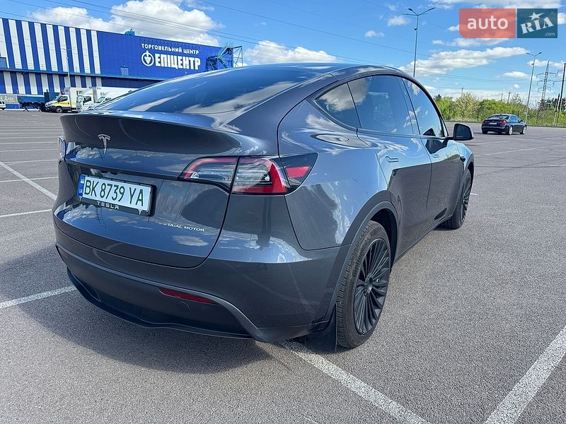 Позашляховик / Кросовер Tesla Model Y 2023 в Рівному фото 13 Позашляховик / Кросовер Tesla Model Y 2023 в Рівному