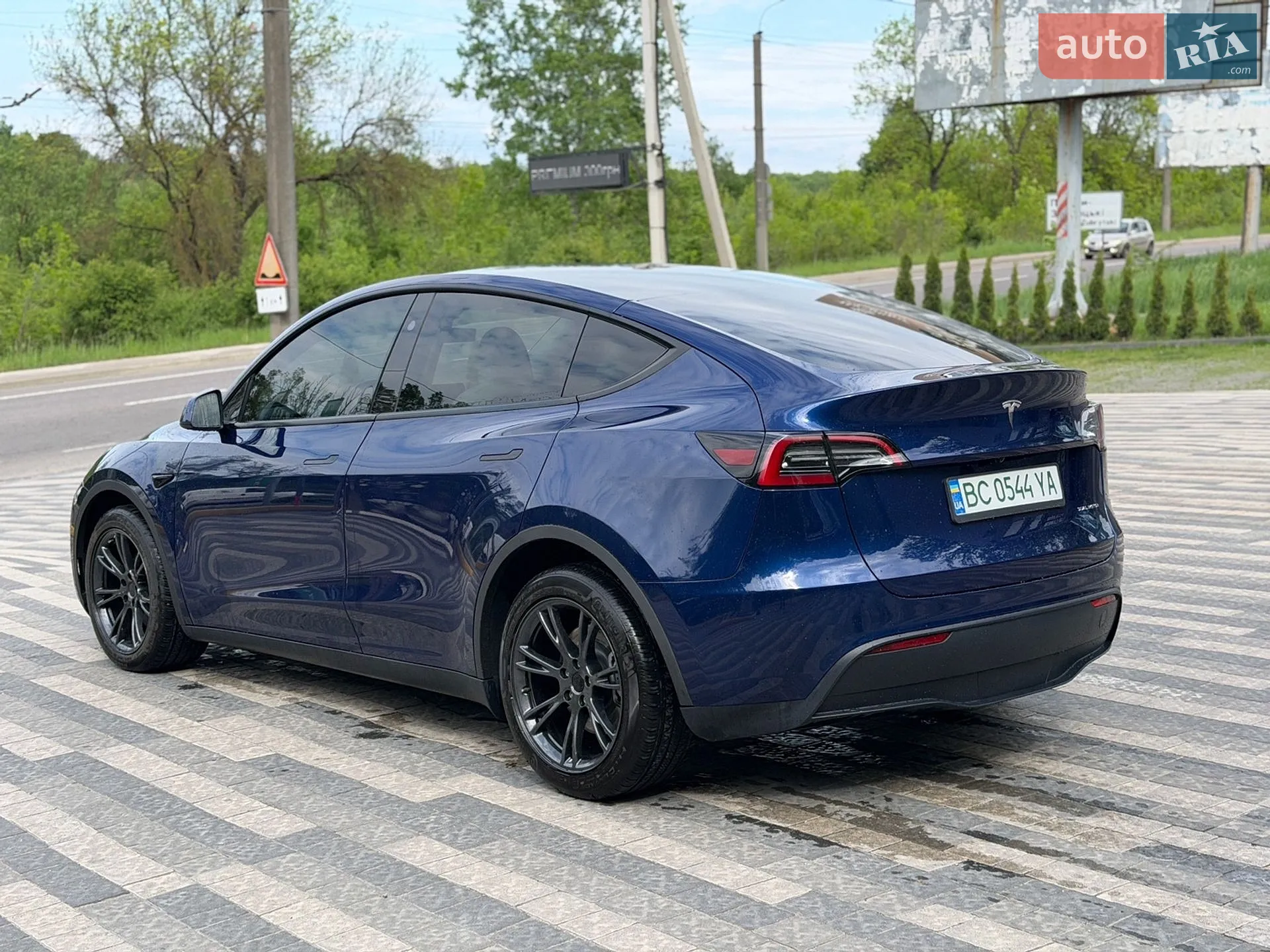 2023 Tesla Model Y - мініатюра 9