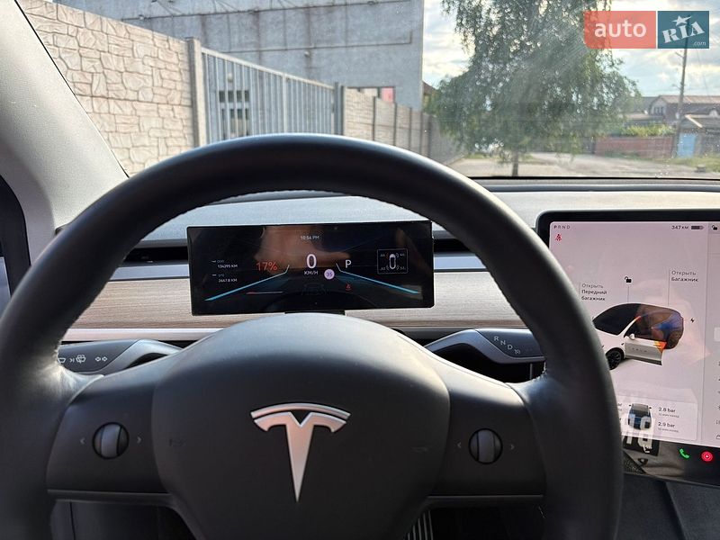 Позашляховик / Кросовер Tesla Model Y 2021 в Кривому Розі