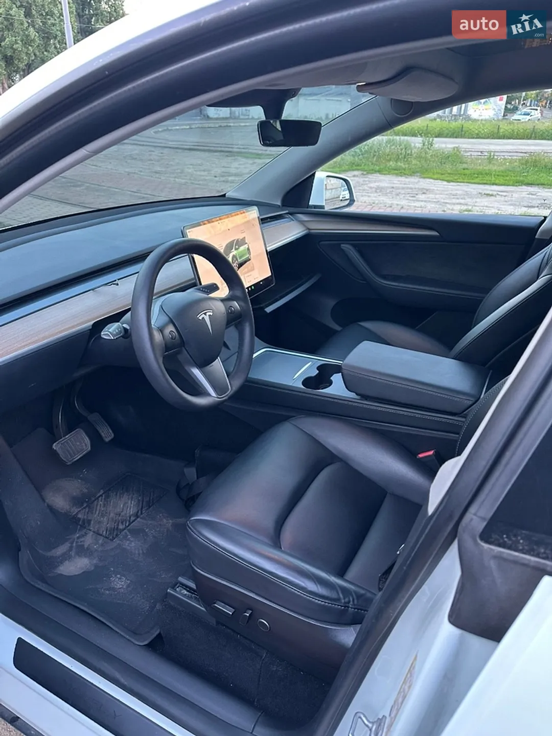 2022 Tesla Model Y - мініатюра 3
