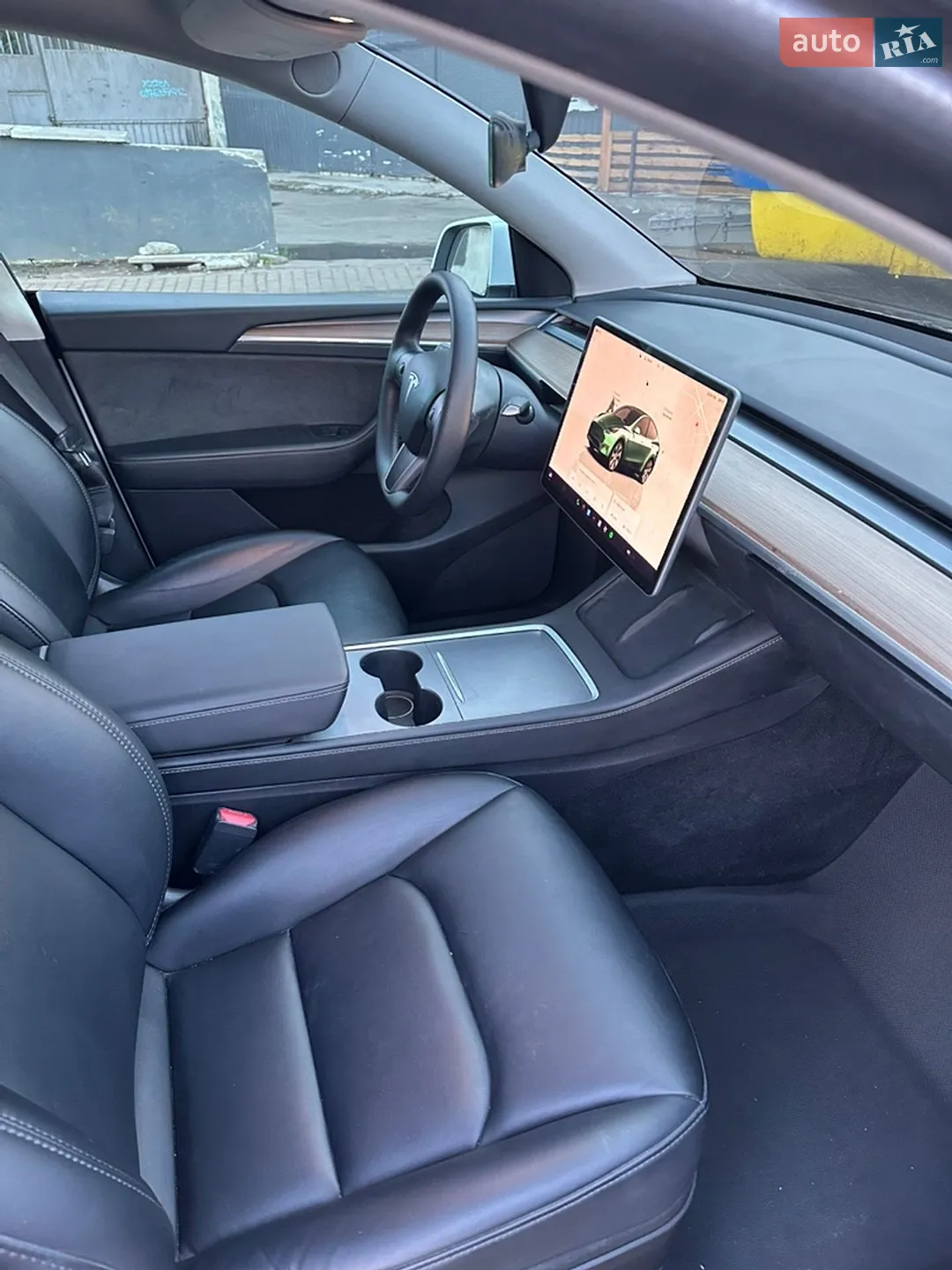 2022 Tesla Model Y - мініатюра 8