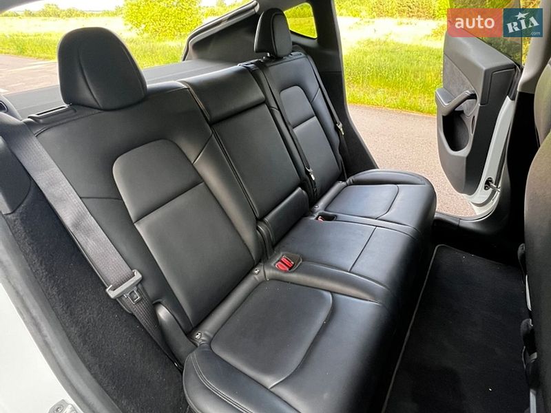 Внедорожник / Кроссовер Tesla Model Y 2022 в Львове