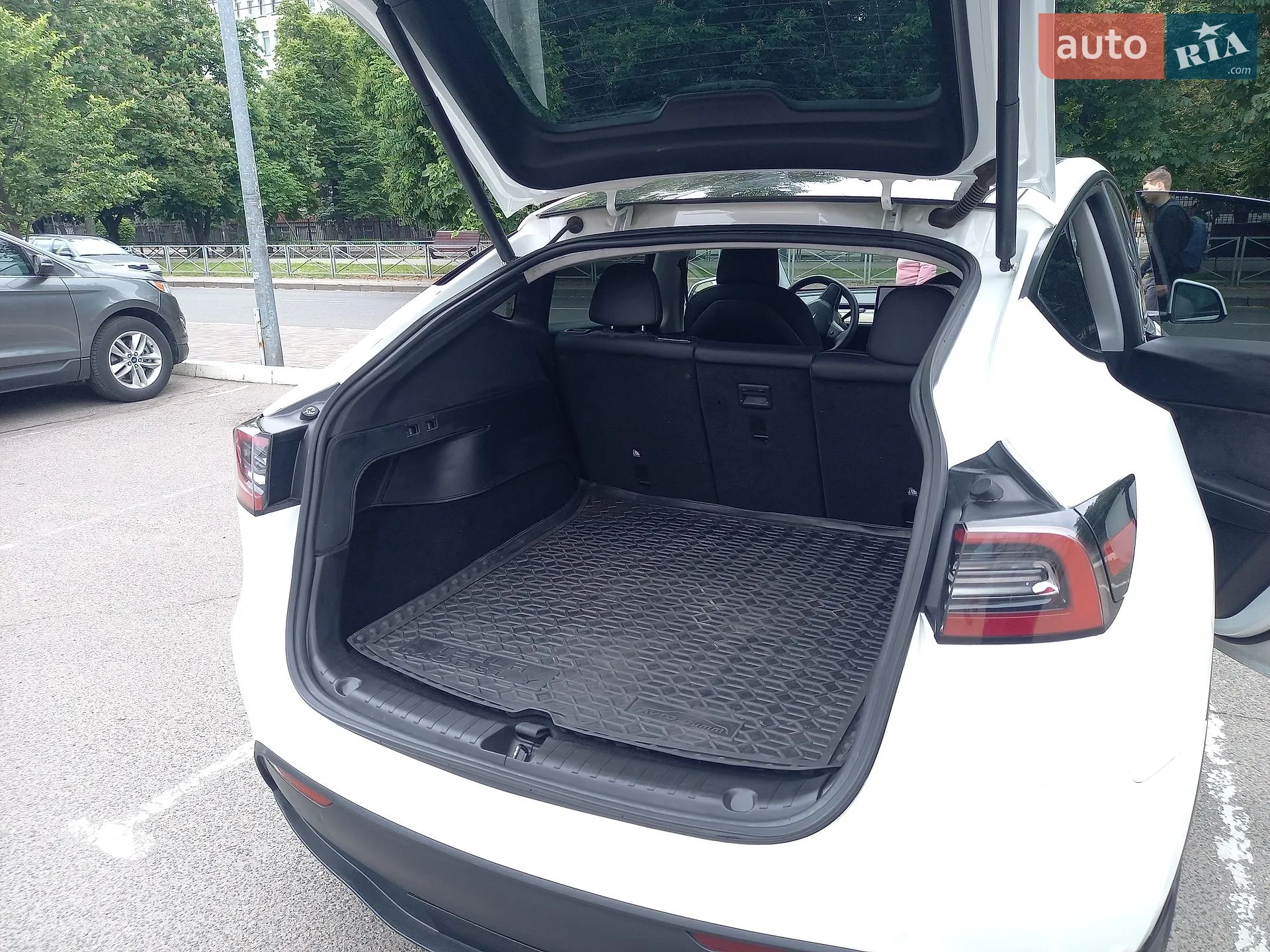2021 Tesla Model Y - мініатюра 32