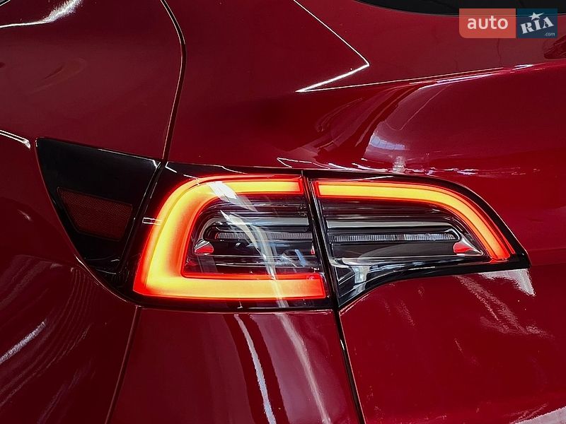 Внедорожник / Кроссовер Tesla Model Y 2022 в Николаеве
