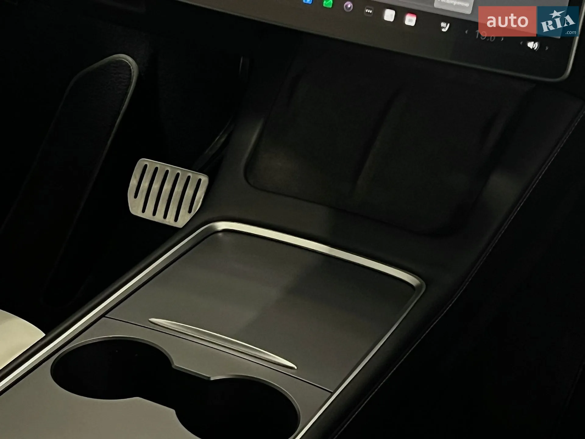 2022 Tesla Model Y - мініатюра 21