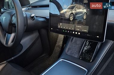 Внедорожник / Кроссовер Tesla Model Y 2023 в Львове