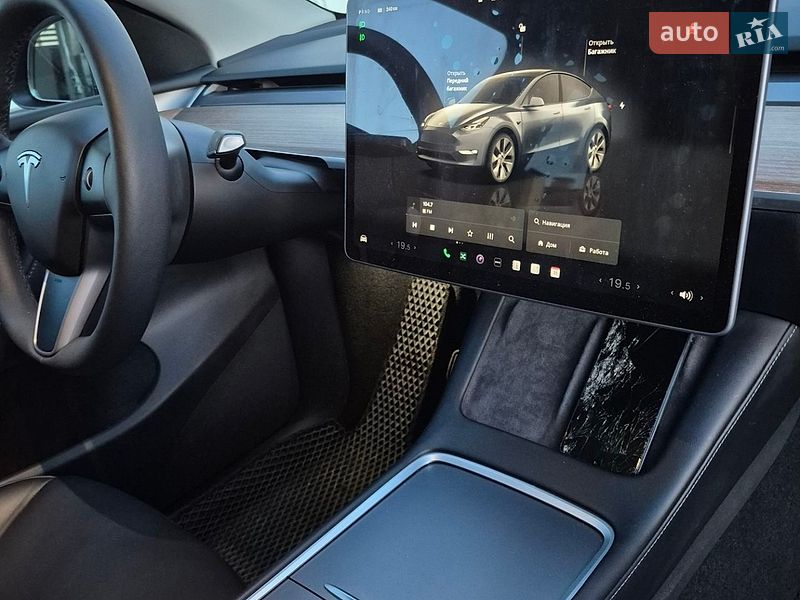 Внедорожник / Кроссовер Tesla Model Y 2023 в Львове