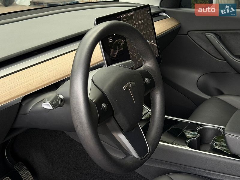 Внедорожник / Кроссовер Tesla Model Y 2021 в Днепре