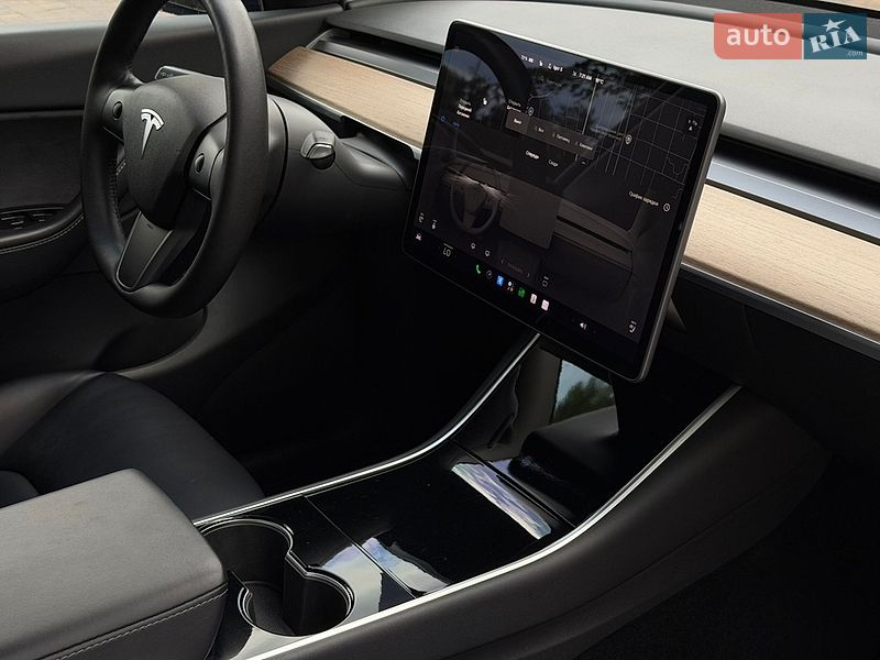 Внедорожник / Кроссовер Tesla Model Y 2021 в Днепре
