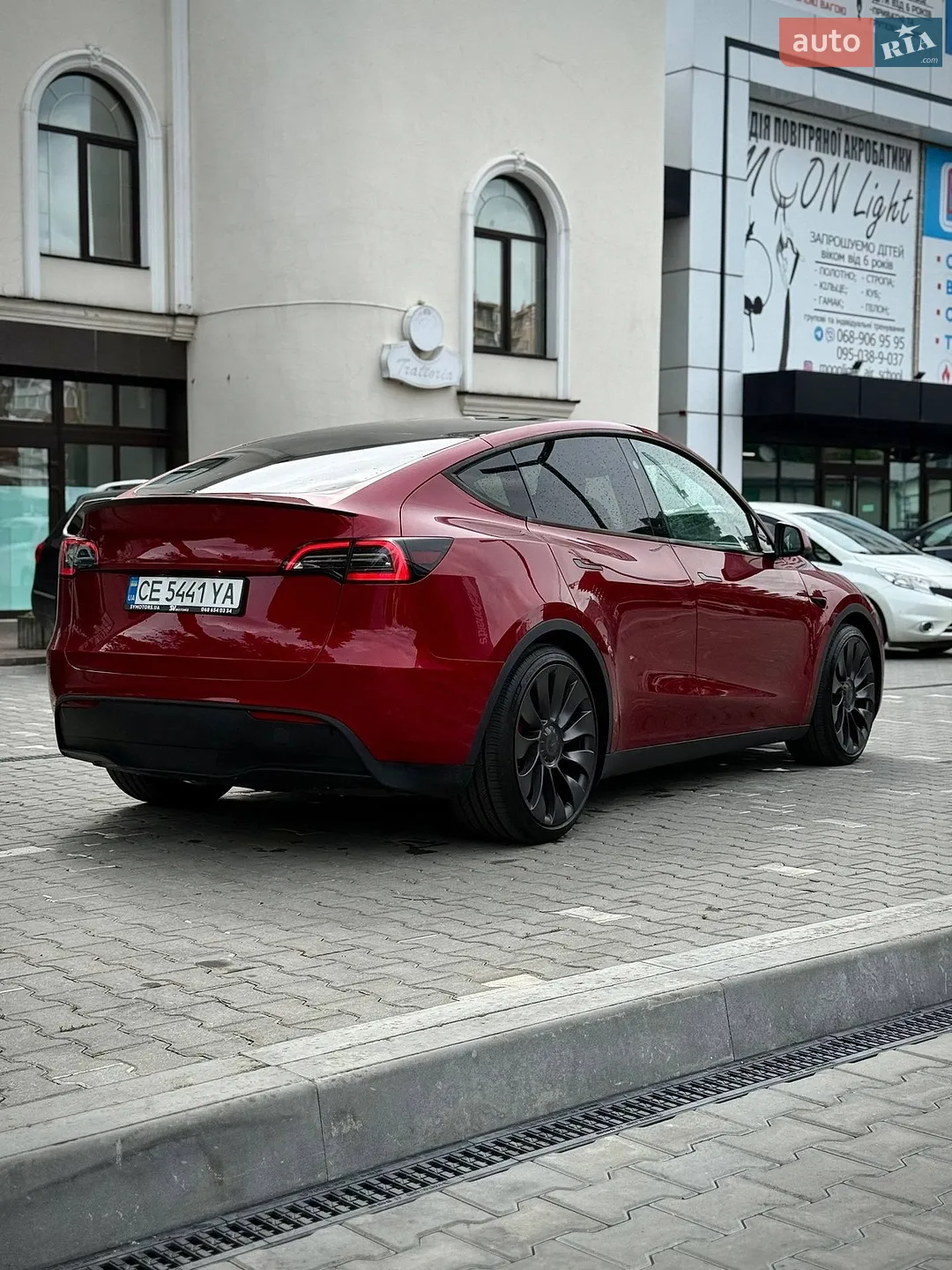 2024 Tesla Model Y - мініатюра 7