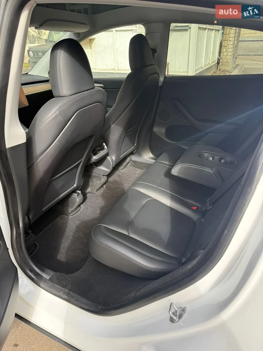 2023 Tesla Model Y - мініатюра 8